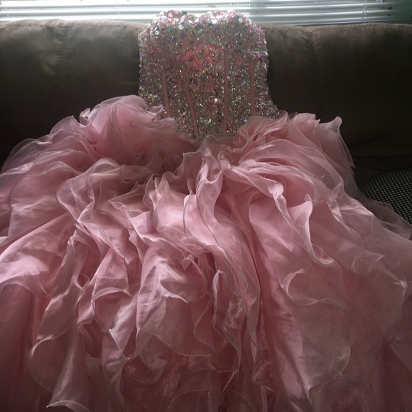 QUINCENERA DRESS - Picture 5 of 6